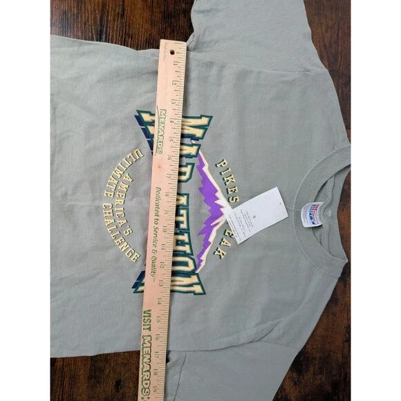 Vintage Pikes Peak Marathon Shirt Small Hanes Beefy Pikes Ascent NWT Y2K
